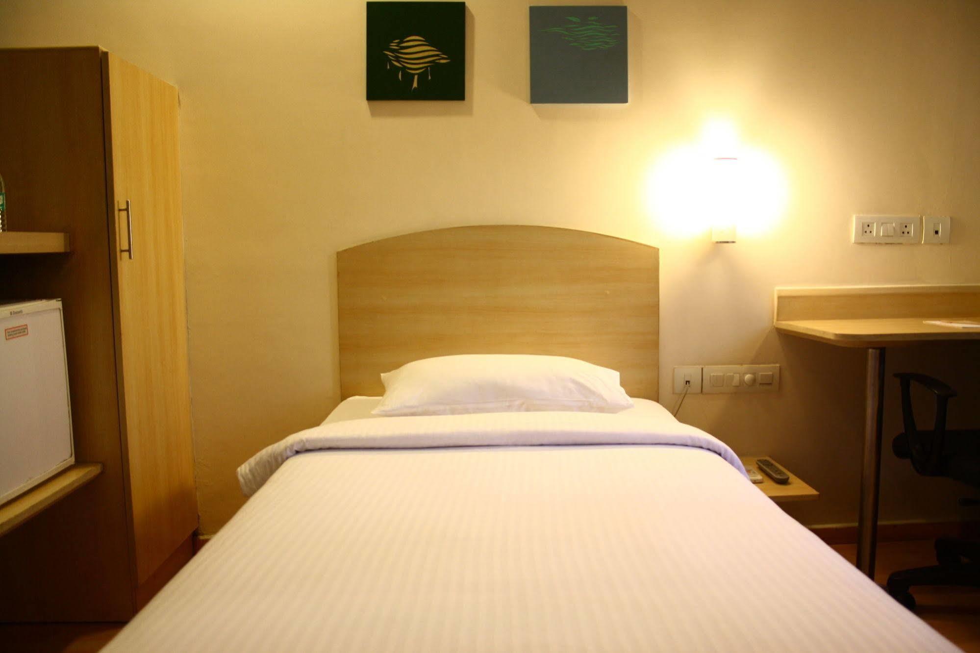 Hotel Manesar غورغاون المظهر الخارجي الصورة